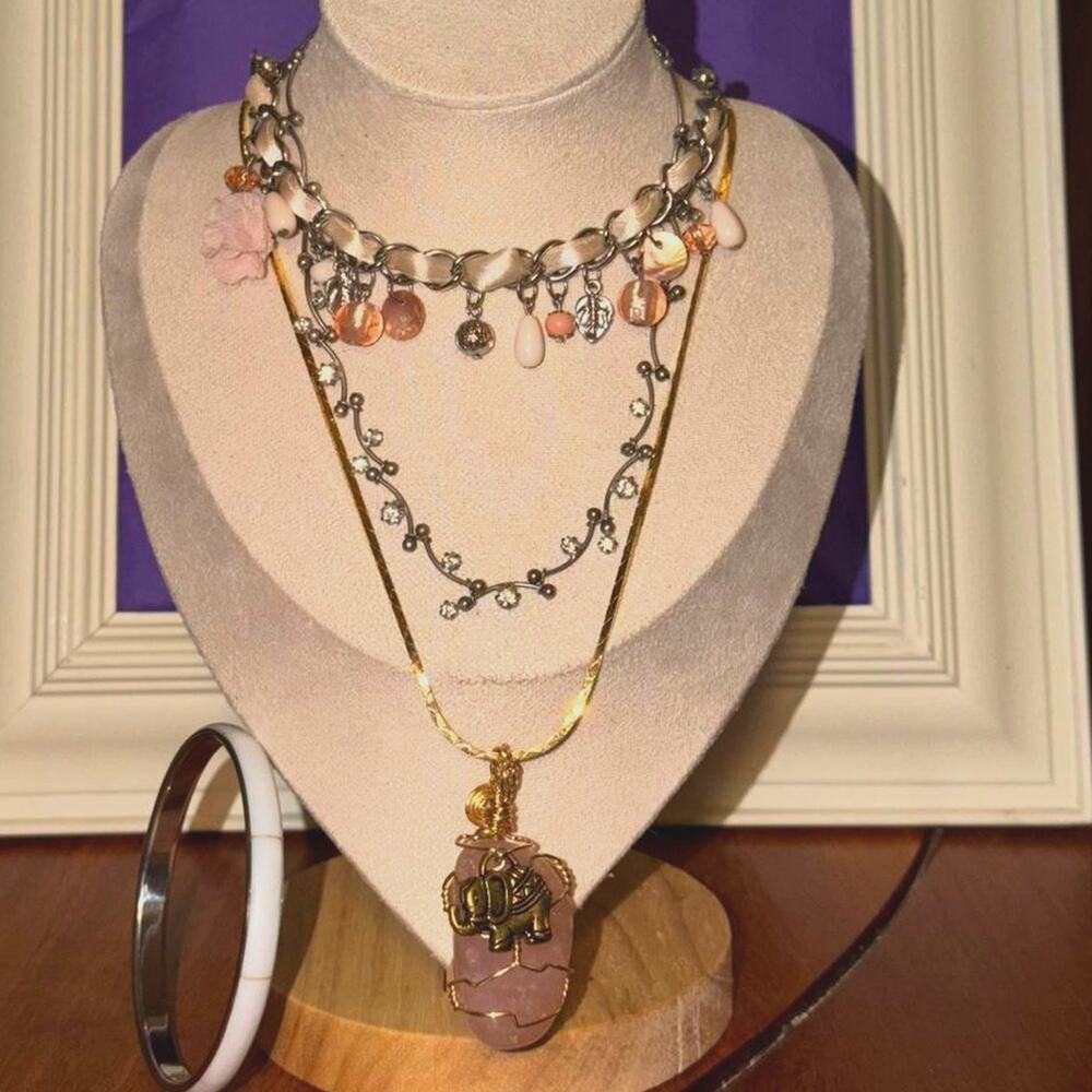 Rose Quartz Necklace Set - Picture 7 of 8